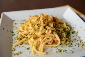 Scialatielli al salmone fresco e pistacchio