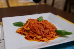 Fettuccine al ragù di carne